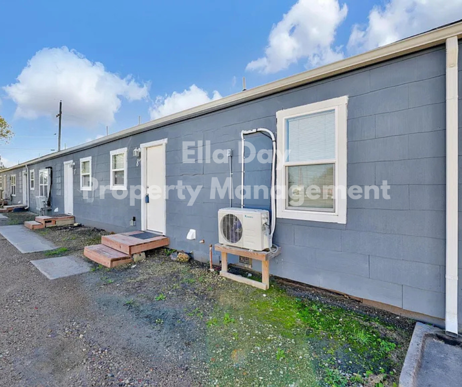 319 North Ash Street - 6