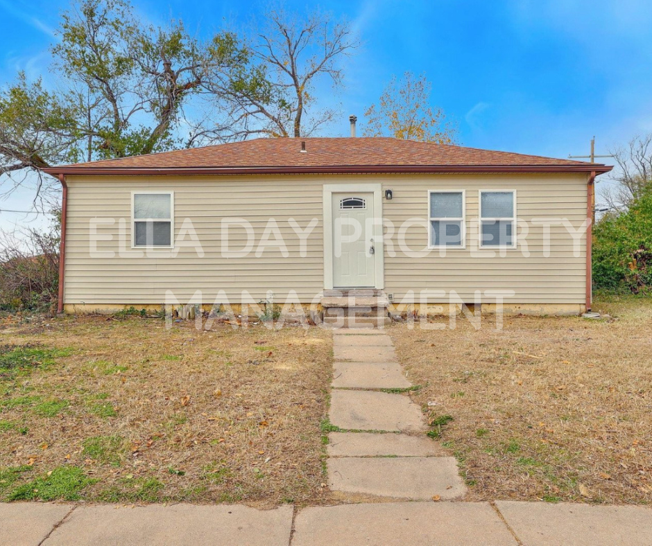 2505 North Chautauqua Avenue